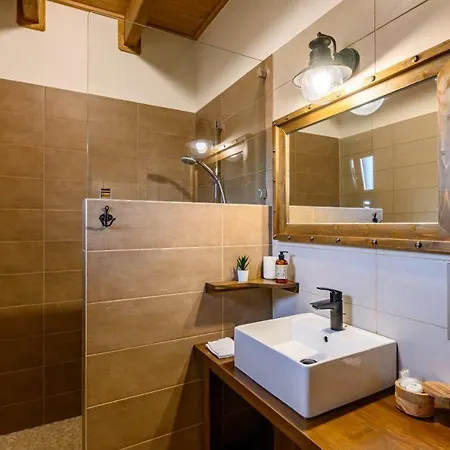 örvényi Horgony Pihenőpark Apartman