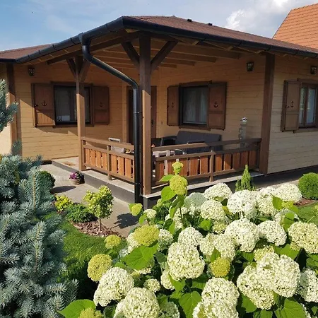 örvényi Horgony Pihenőpark Apartman *