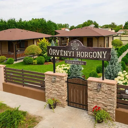 Oervenyi Horgony Pihenopark * Tiszaorveny